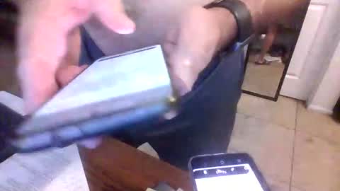 lilpackage69 online show from November 17, 2025, 5:13 am