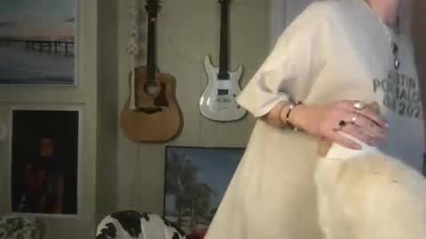 Snapshot of lilpeachykeenn chatting on December 26, 2024, 11:03 pm Lilpeachykeenn online show from December 26, 2024, 11:03 pm