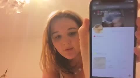Snapshot of lilred0503 chatting on July 23, 2026, 8:51 pm lilred0503 online show from July 23, 2026, 8:51 pm