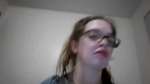 lilshortt online show from March 6, 2025, 3:57 am