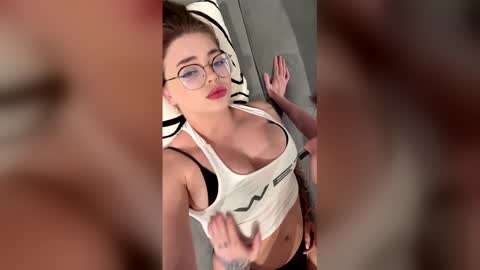 Snapshot of lilsteysi_mrdany chatting on February 28, 2026, 4:24 am LilSteysi and MrDany online show from February 28, 2026, 4:24 am