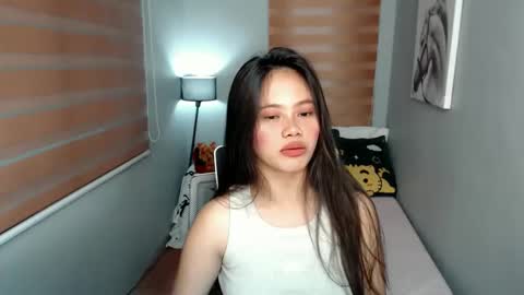 Snapshot of lilsweet_marie chatting on December 19, 2024, 11:39 am Lilsweet marie online show from December 19, 2024, 11:39 am