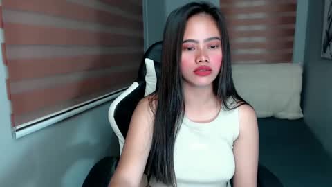 Snapshot of lilsweet_marie chatting on January 31, 2025, 7:50 am Lilsweet marie online show from January 31, 2025, 7:50 am