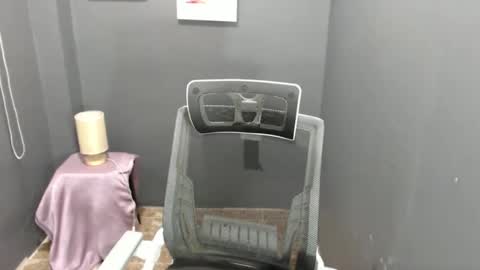 Snapshot of lilsweet_marie chatting on February 5, 2025, 3:23 am Lilsweet marie online show from February 5, 2025, 3:23 am