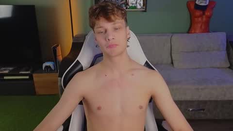 lilteddyboy online show from October 29, 2025, 1:46 pm