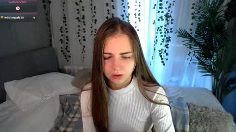 lilu__moon online show from April 11, 2026, 5:34 am