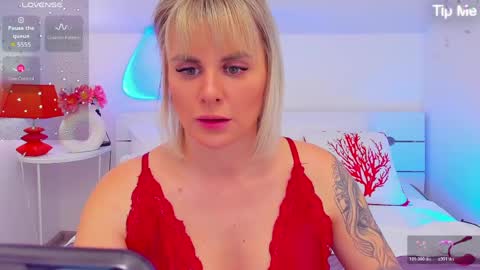 Snapshot of liludavis chatting on May 7, 2026, 7:30 pm Lilu online show from May 7, 2026, 7:30 pm