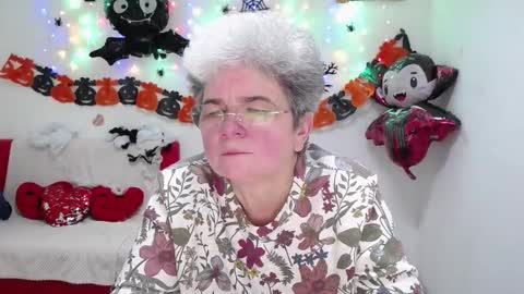 Snapshot of liluyanata chatting on October 16, 2025, 12:28 pm Lilu online show from October 16, 2025, 12:28 pm