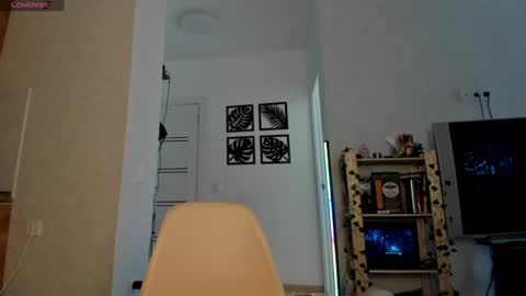 LILY online show from July 7, 2026, 8:18 am
