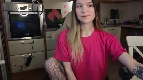 Snapshot of lily_and_jake chatting on March 25, 2026, 2:06 am lily_and_jake online show from March 25, 2026, 2:06 am