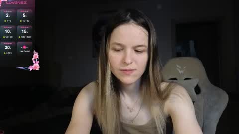 Snapshot of lily_and_jake chatting on May 19, 2026, 7:04 am lily_and_jake online show from May 19, 2026, 7:04 am