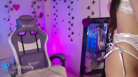 Snapshot of lily_bunny_1 chatting on February 13, 2025, 4:07 pm Fansly LilyBunny- help me reach 50 thumbs up online show from February 13, 2025, 4:07 pm