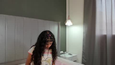 Snapshot of lily_cherry0 chatting on March 8, 2025, 1:36 pm lily_cherry0 online show from March 8, 2025, 1:36 pm