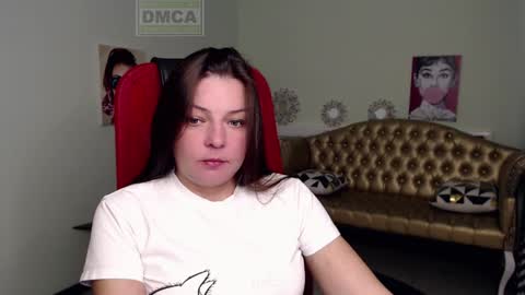 Snapshot of lily_flower7_ chatting on December 10, 2024, 6:01 am Lily online show from December 10, 2024, 6:01 am