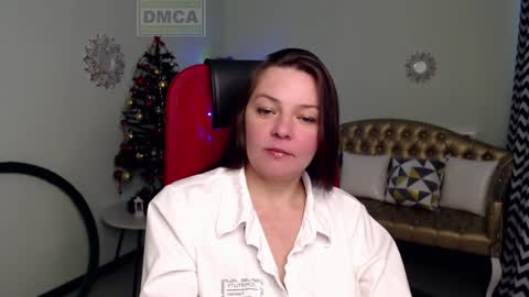 Snapshot of lily_flower7_ chatting on December 27, 2024, 6:57 am Lily online show from December 27, 2024, 6:57 am