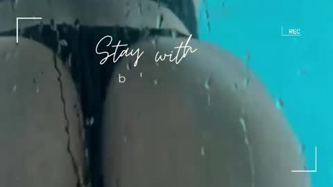 Lily online show from November 18, 2025, 9:30 pm