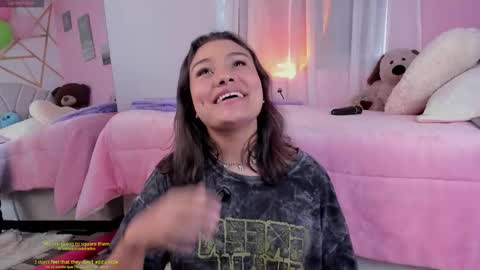 Snapshot of lily_fox1 chatting on September 24, 2025, 8:12 pm Lily online show from September 24, 2025, 8:12 pm