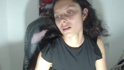 LILY online show from October 2, 2025, 7:21 pm