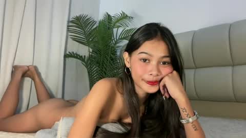 Snapshot of lily_kaye chatting on July 12, 2026, 7:43 am rika online show from July 12, 2026, 7:43 am