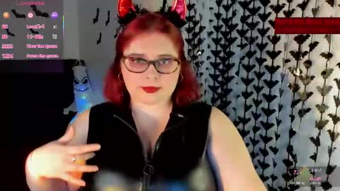 Snapshot of lily_lu_one chatting on October 27, 2025, 12:26 am Elina online show from October 27, 2025, 12:26 am