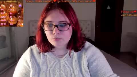 Snapshot of lily_lu_one chatting on November 18, 2025, 9:52 pm Elina online show from November 18, 2025, 9:52 pm