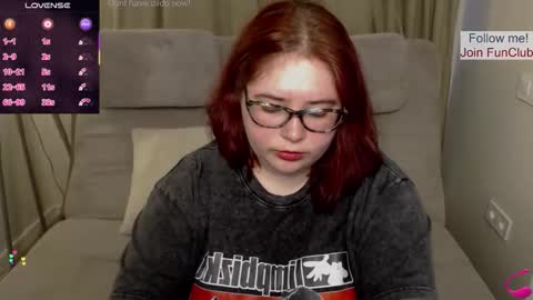 Snapshot of lily_lu_one chatting on November 22, 2025, 1:54 pm Elina online show from November 22, 2025, 1:54 pm