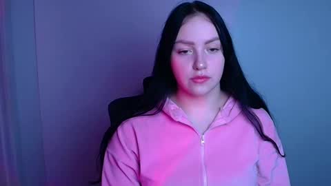 Lily online show from January 6, 2026, 1:26 pm