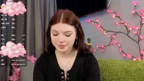 Lily online show from July 3, 2026, 8:21 am