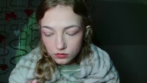 small lily online show from January 14, 2026, 7:03 am