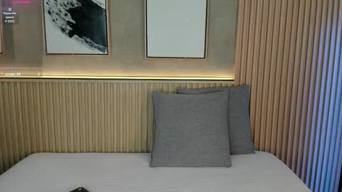 Snapshot of lily_vale chatting on December 1, 2025, 7:41 pm Lily online show from December 1, 2025, 7:41 pm