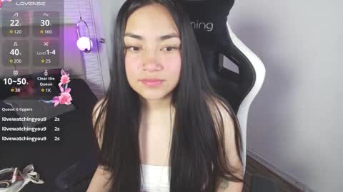 lily_waist online show from November 12, 2025, 3:07 am