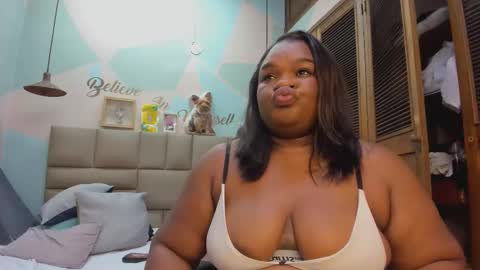 Lily online show from September 9, 2025, 12:32 am