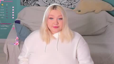 Lily online show from December 28, 2024, 6:40 pm