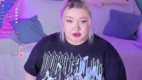 Lily online show from February 23, 2025, 9:37 pm