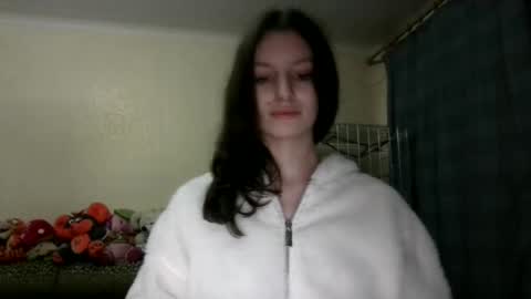 Snapshot of lilycandy_ chatting on December 4, 2024, 5:00 pm lilycandy_ online show from December 4, 2024, 5:00 pm