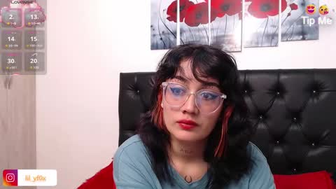 lilyfox23 online show from October 4, 2025, 12:58 pm