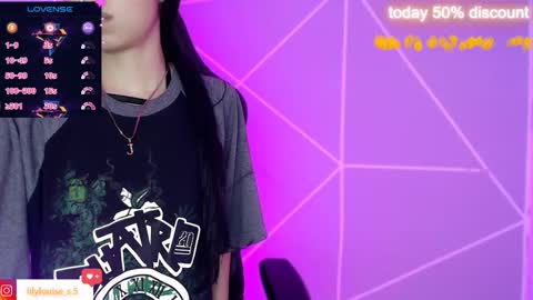 Snapshot of lilylouisee_ chatting on October 29, 2025, 12:29 pm Liliana louise online show from October 29, 2025, 12:29 pm