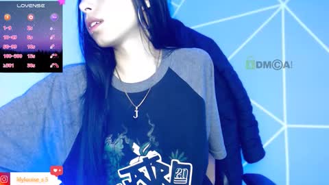 Snapshot of lilylouisee_ chatting on December 22, 2025, 2:41 am Liliana louise online show from December 22, 2025, 2:41 am