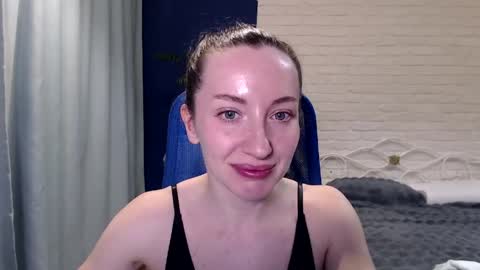 Lily online show from May 8, 2026, 11:48 am