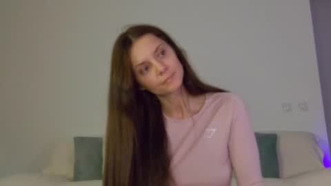 Lily online show from October 10, 2025, 12:20 am