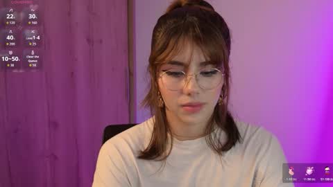Snapshot of lilyrouse_ chatting on November 29, 2025, 4:37 am lily help me to collect more cosplay online show from November 29, 2025, 4:37 am