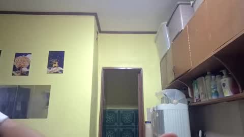 Snapshot of lilysette chatting on May 8, 2026, 10:09 am lilysette online show from May 8, 2026, 10:09 am