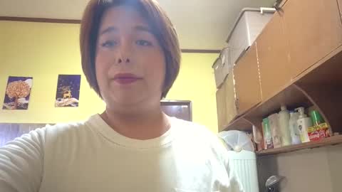 Snapshot of lilysette chatting on May 24, 2026, 8:52 am lilysette online show from May 24, 2026, 8:52 am