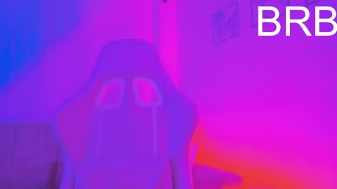 Lily  online show from May 1, 2026, 10:09 am