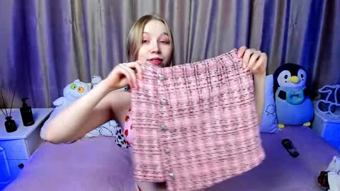 Snapshot of lilystarlight chatting on February 8, 2025, 6:43 am Lilian online show from February 8, 2025, 6:43 am