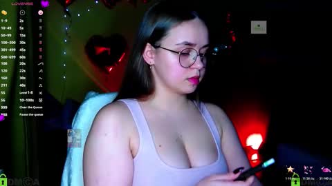 Snapshot of lilysweet13 chatting on February 25, 2026, 4:16 pm Lily online show from February 25, 2026, 4:16 pm