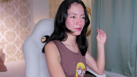 Snapshot of lilythea_ chatting on November 14, 2025, 9:13 pm lilythea_ online show from November 14, 2025, 9:13 pm