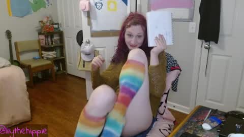 Snapshot of lilythehippie chatting on May 4, 2026, 11:23 pm lilythehippie online show from May 4, 2026, 11:23 pm