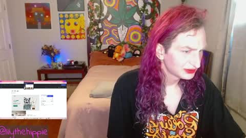 Snapshot of lilythehippie chatting on May 25, 2026, 6:03 pm lilythehippie online show from May 25, 2026, 6:03 pm