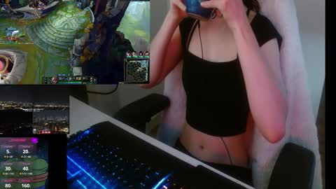 Snapshot of lilythrone chatting on March 2, 2026, 1:08 am Lily Rone online show from March 2, 2026, 1:08 am